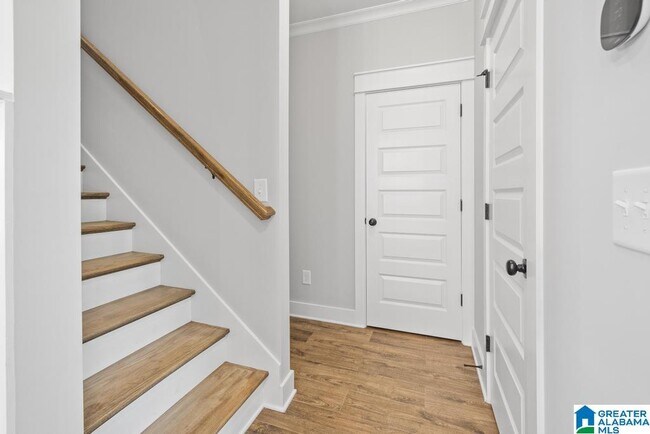 Building Photo - 1509 Cottage Grv