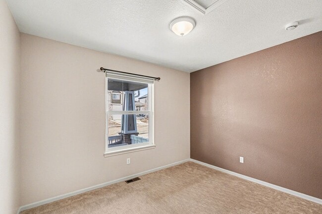 Building Photo - 2250 Marshfield Ln