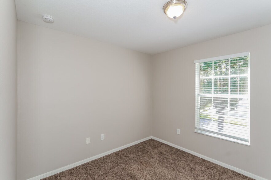 Building Photo - 3513 Cardinal Feather Dr