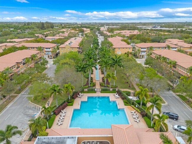 Building Photo - 624 SW 147th Ave