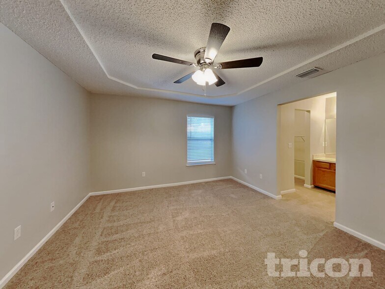 Building Photo - 4220 Lindy Trail