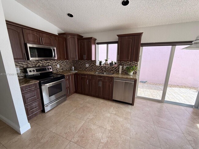 Building Photo - 15448 SW 143rd Terrace
