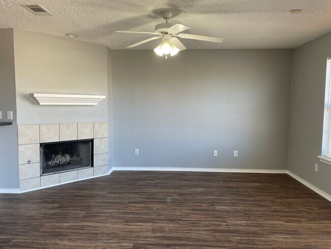 Building Photo - 2330 78th St