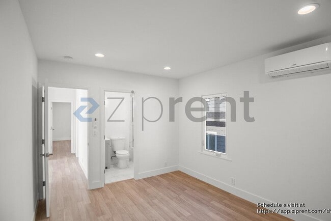 Building Photo - 2906 Adeline St