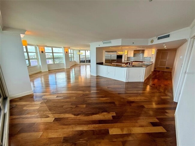 Building Photo - 988 Blvd of the Arts