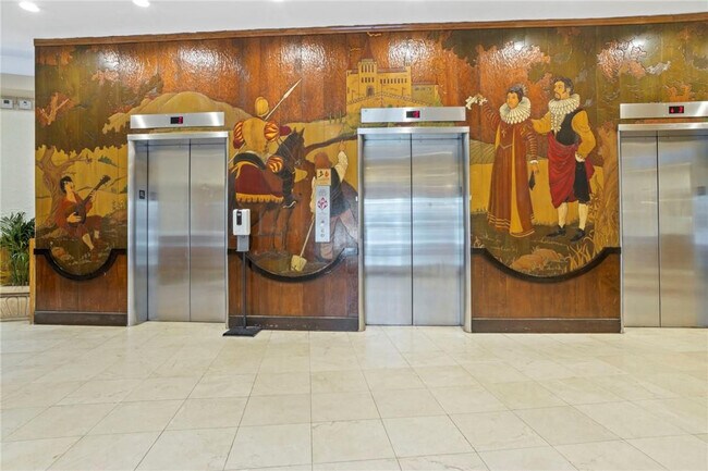 Building Photo - 3725 S Ocean Dr