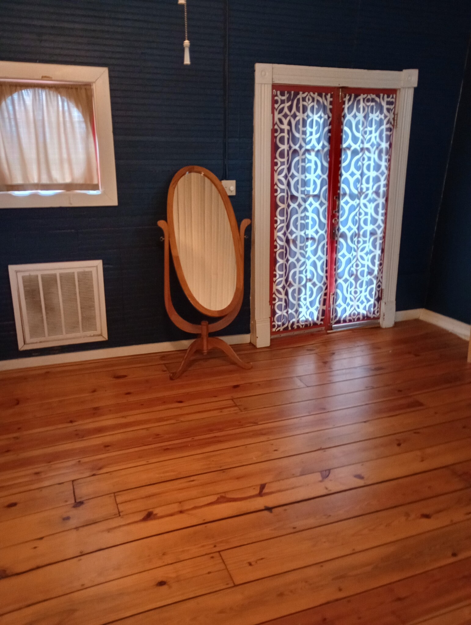 BR Pine Flooring - 610 S Cox St