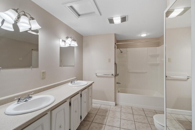 Building Photo - 103 Elmcrest Rd