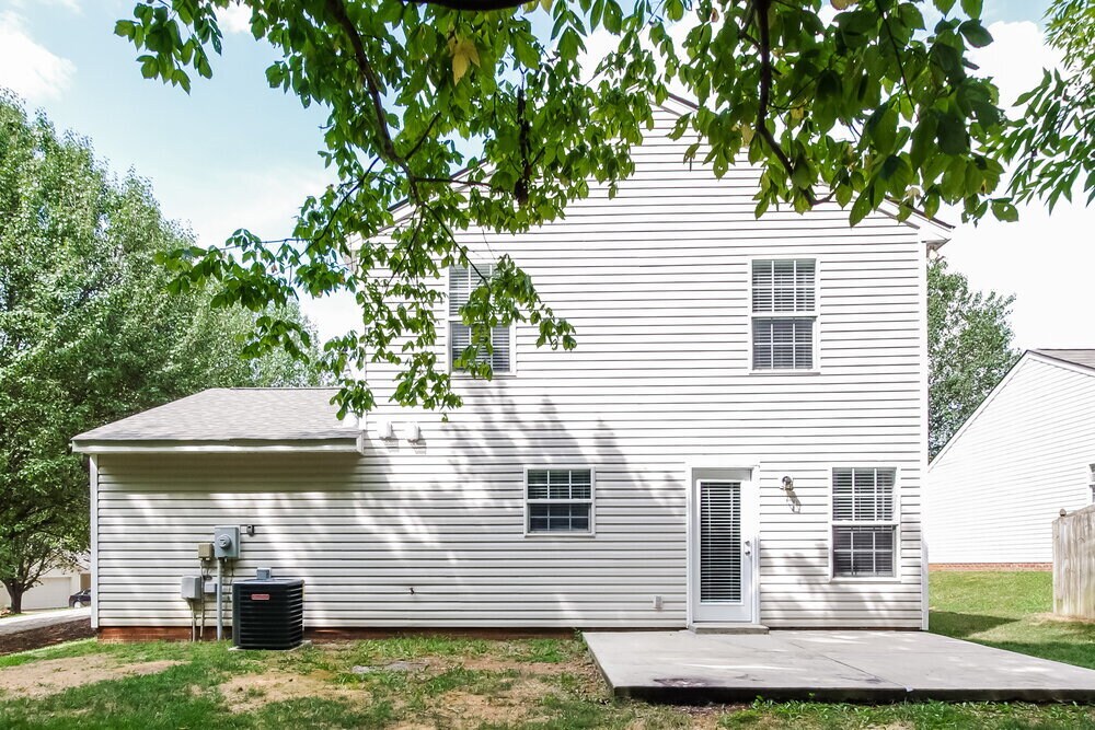 Building Photo - 1833 Cagney St