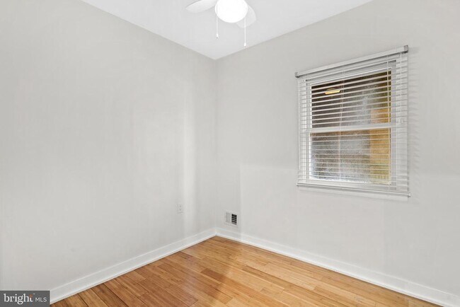 Building Photo - 1314 E Berks St