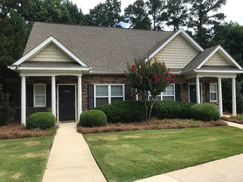 Duplex Townhome in a quiet small neighborhood. Unit is on the left. - 1305 Cedar Shoals Drive #500