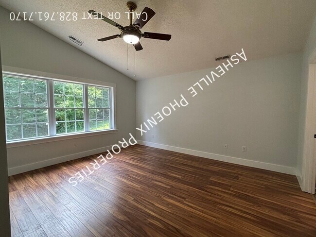 Building Photo - 73 Creeks End Cir