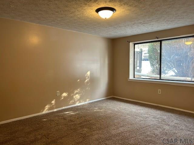 Building Photo - 545 Goucher St