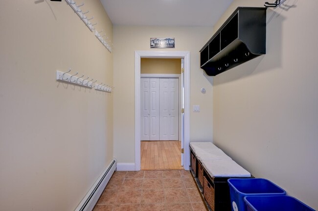 Building Photo - 15 Beechwoods Rd
