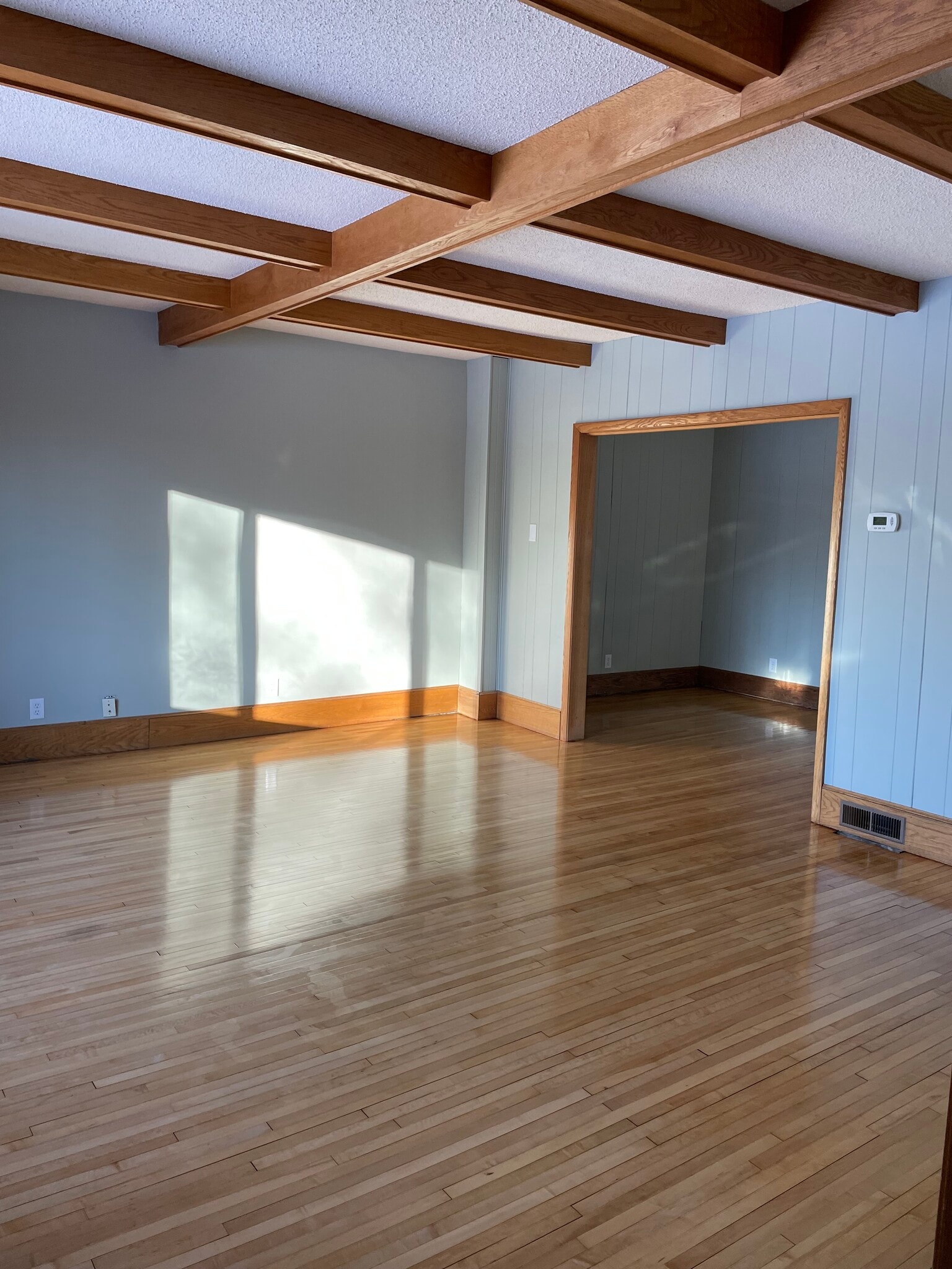 Building Photo - 5185 Samuelson Rd