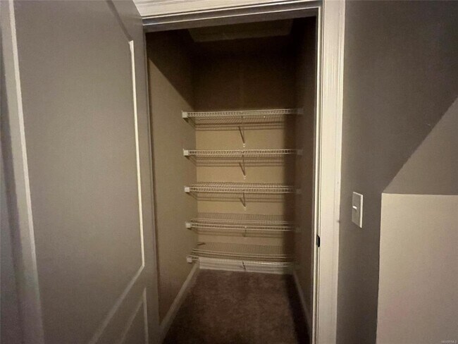 Building Photo - 532 Overton Dr