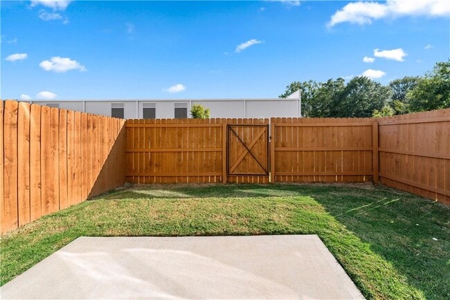 Building Photo - 5311 Bentayga Dr