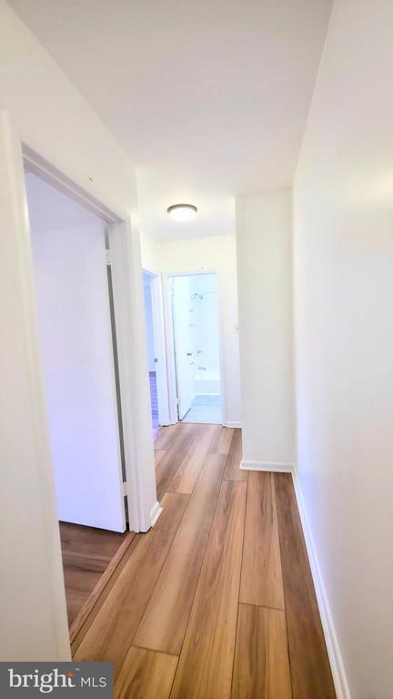 Building Photo - 10636 Montrose Ave