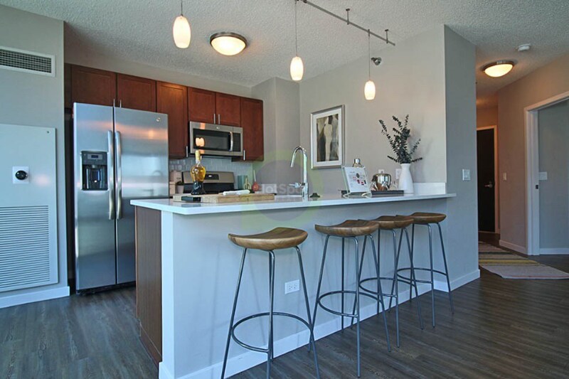 Building Photo - 355 E Ohio St