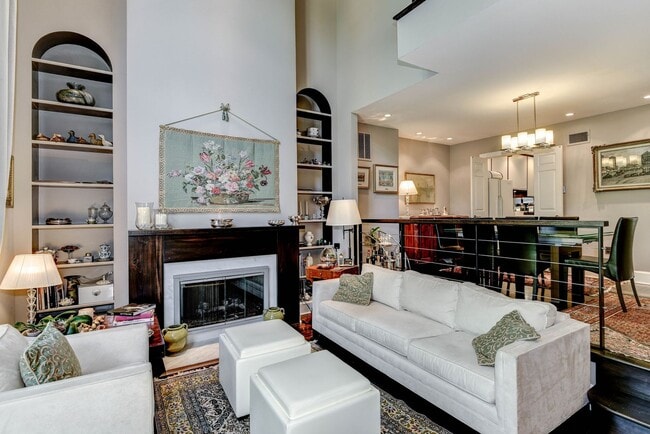 Building Photo - Beautiful Home in the Coveted Gated Community of Hillandale