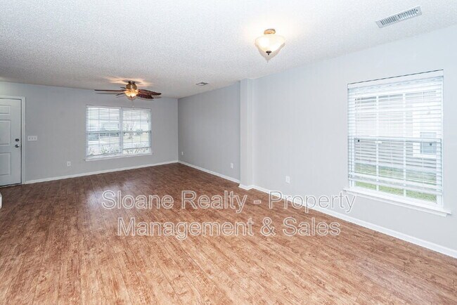 Building Photo - 1118 Deerberry Rd