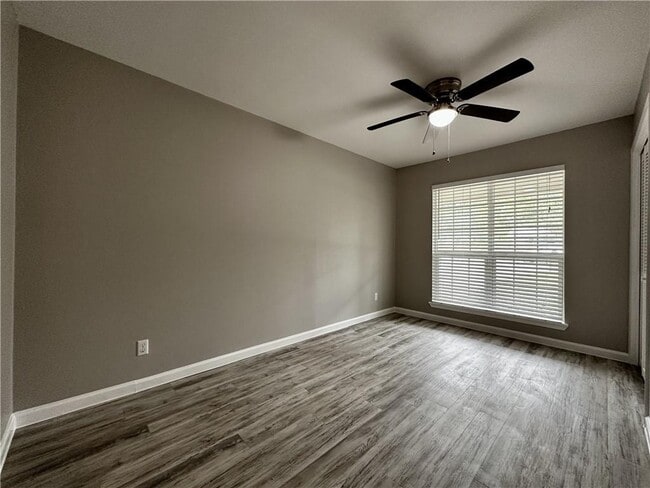 Building Photo - 3407 Norwood Hill Rd