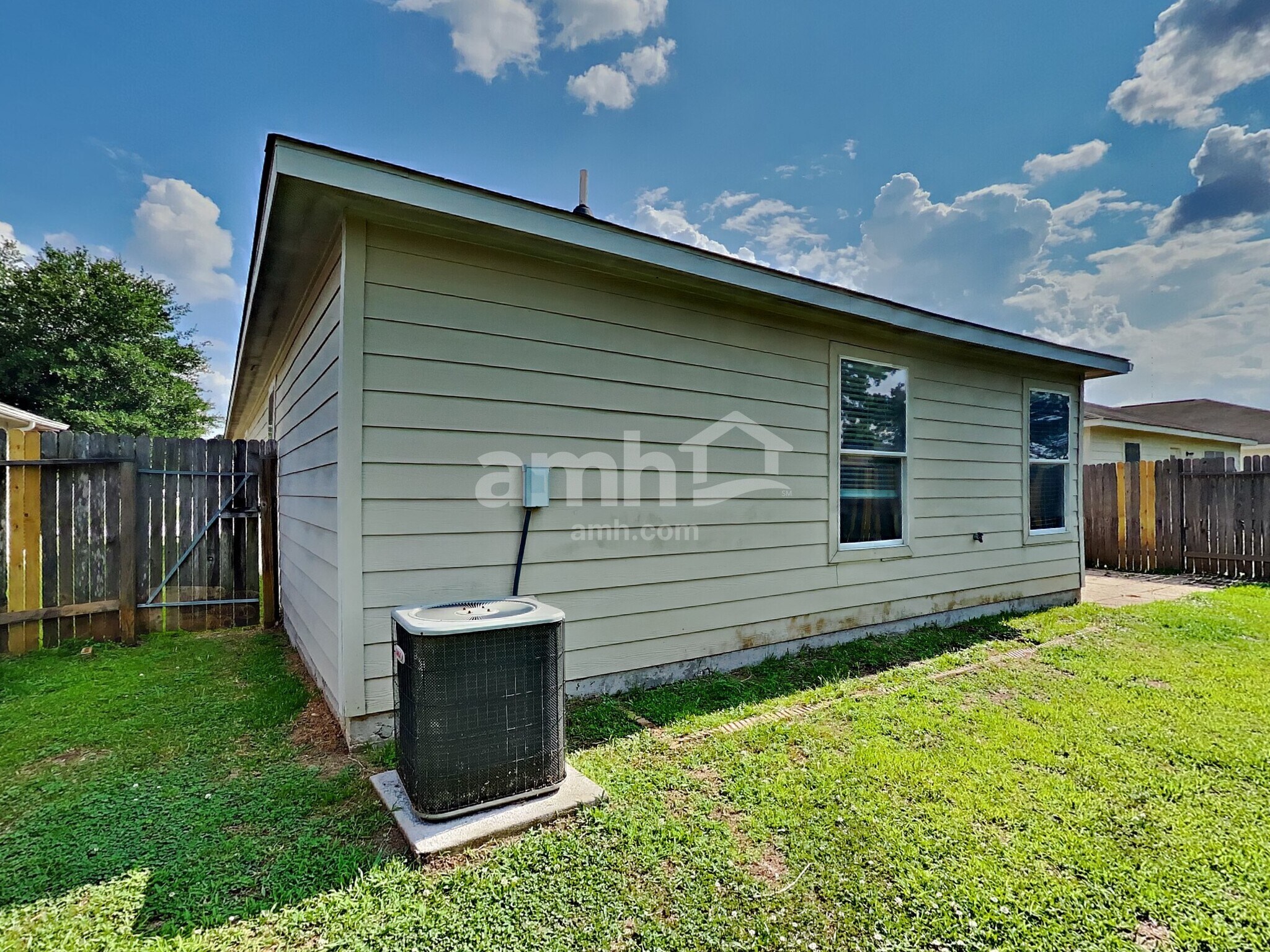 Building Photo - 4231 Nueces River Loop