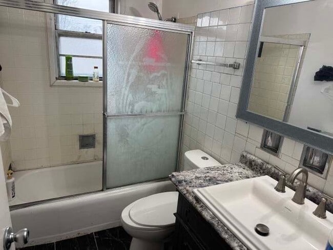 Building Photo - 11540 S Racine Ave