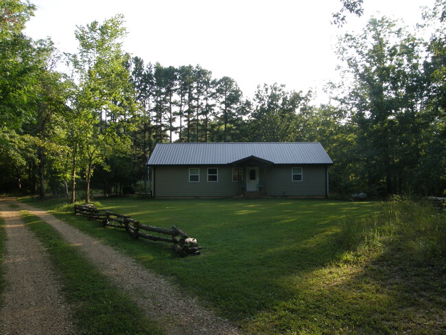 Building Photo - 6423 Coon Creek Rd