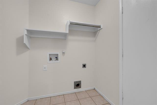 Building Photo - 2312 Tailburton Ct