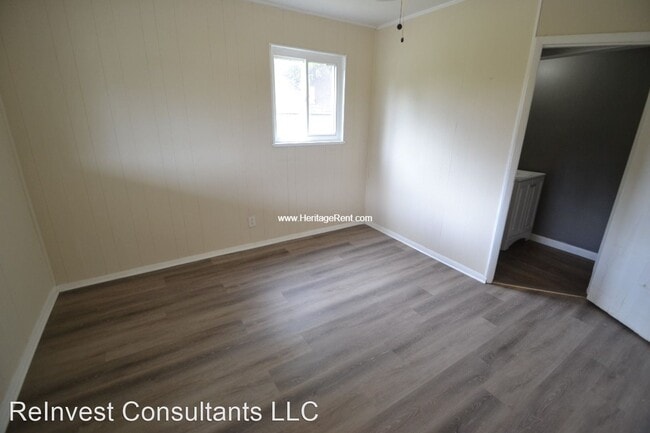 Building Photo - 4 br, 2 bath House - 2040 North Bend Road
