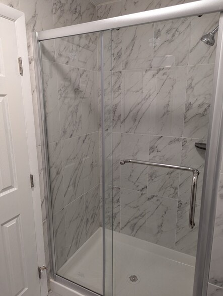 Building Photo - 47301 Delaire Landing Rd