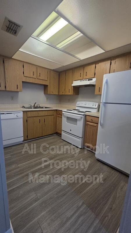 Building Photo - 1642 Crystal Park Cir