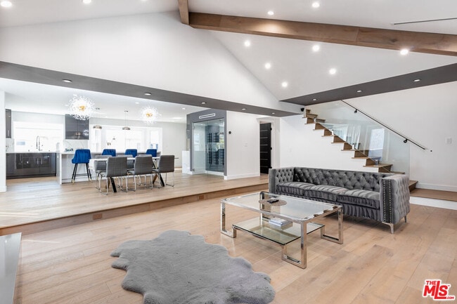 Building Photo - 18721 Hatteras St