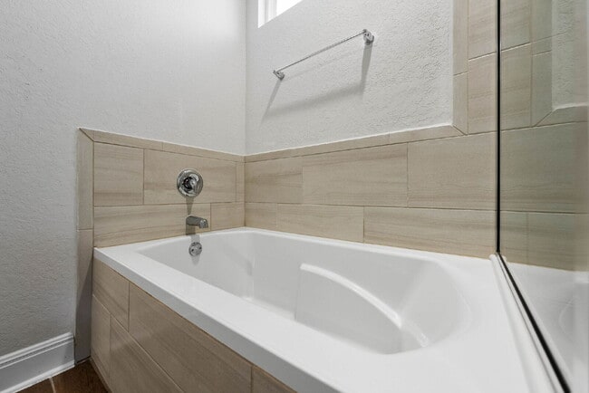 Building Photo - Inviting Comfort & Everyday Ease – 4 Bed, ...