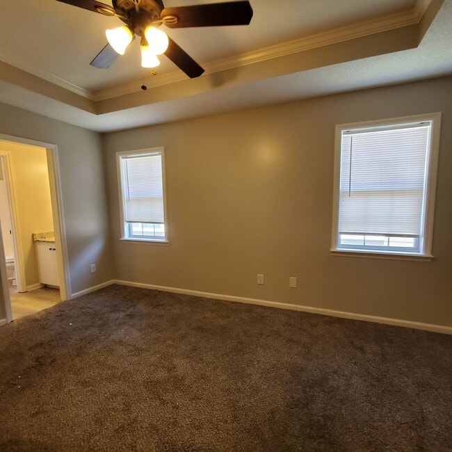 Building Photo - Southern Comfort: Your Dream Rental Home i...