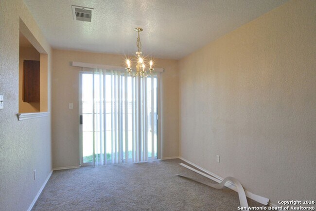 Building Photo - 10015 Bermuda Palm