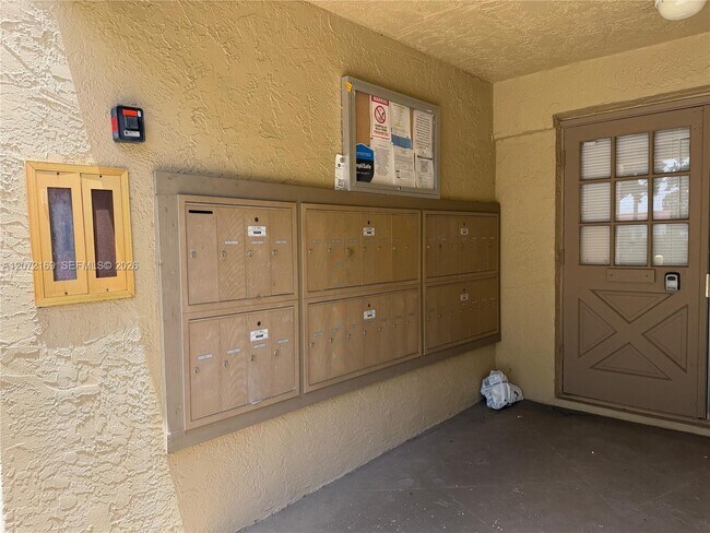 Building Photo - 11101 Royal Palm Blvd