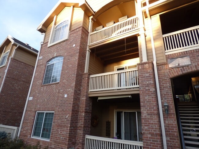 Building Photo - 1641 W Canal Cir