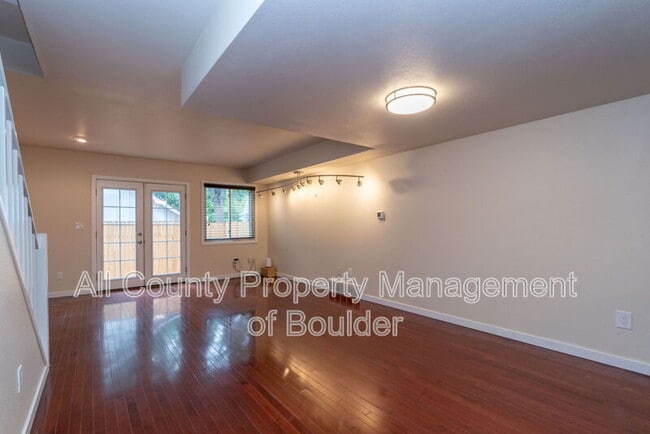 Building Photo - 1039 Maxwell Ave