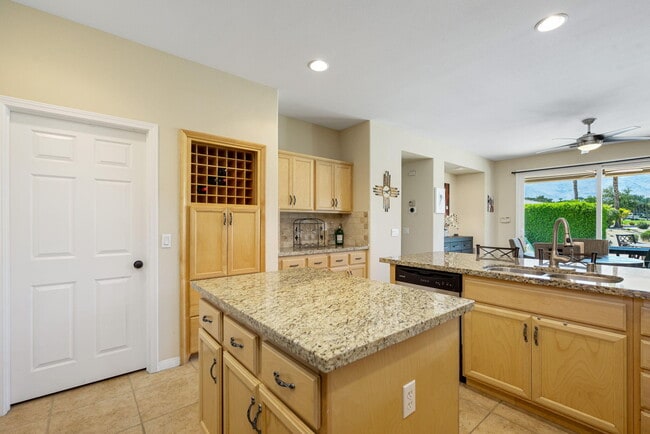 Building Photo - 60661 Juniper Ln