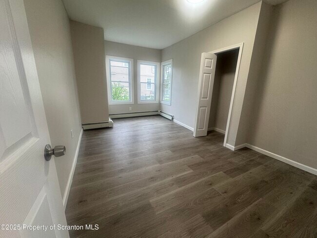 Building Photo - 1418 Monsey Ave