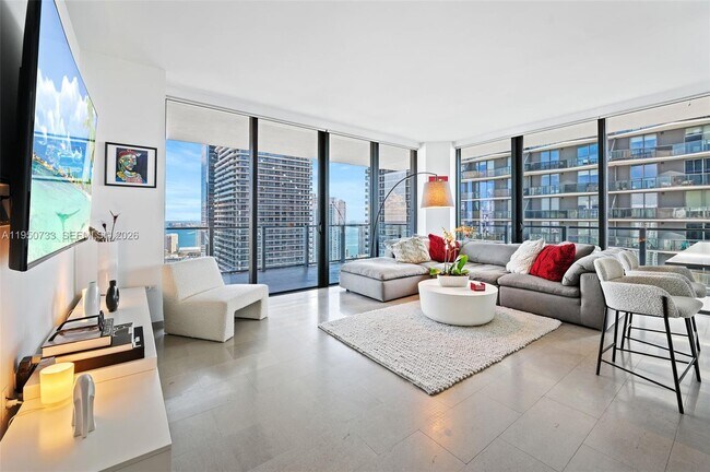 Building Photo - 88 SW 7th St