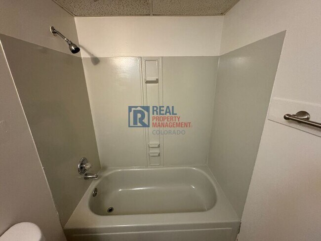 Building Photo - 2090 Altura Blvd