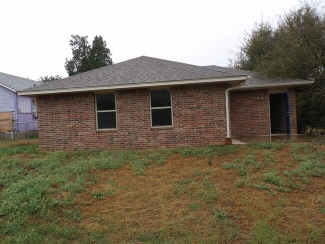 Building Photo - 804 N Evans Ave