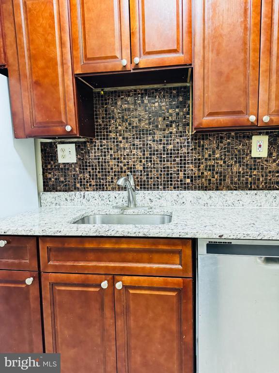 Building Photo - 5500 Holmes Run Pkwy