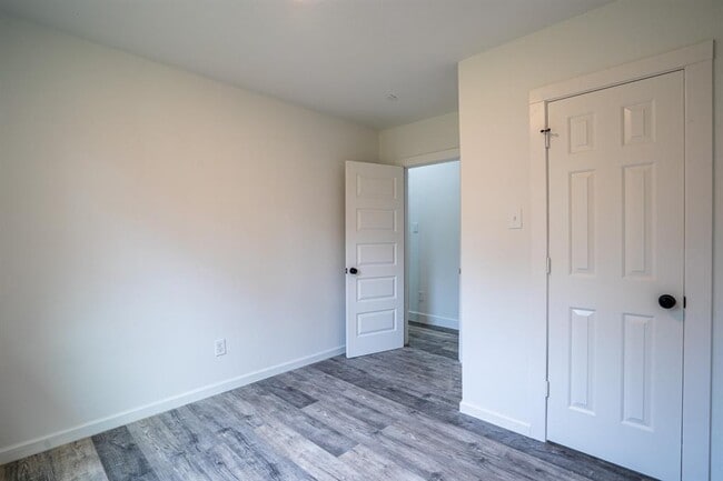Building Photo - 689 Wilderness Trail