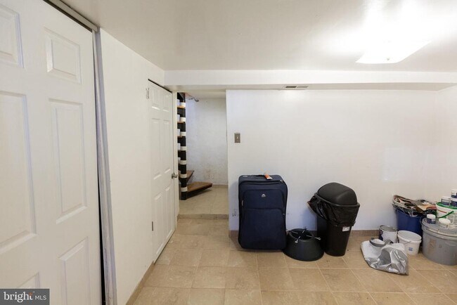 Building Photo - 808 Gaul St