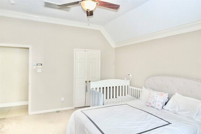 Building Photo - 1107 Woodley Bend