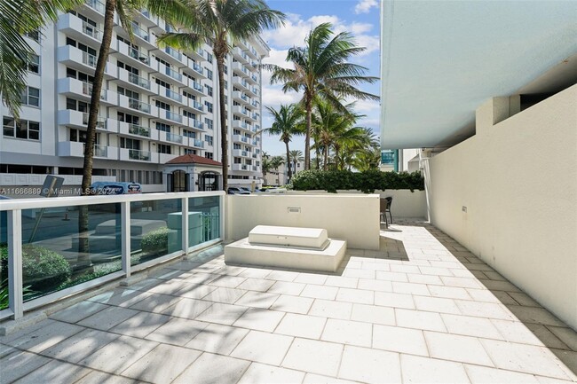 Building Photo - 9201 Collins Ave